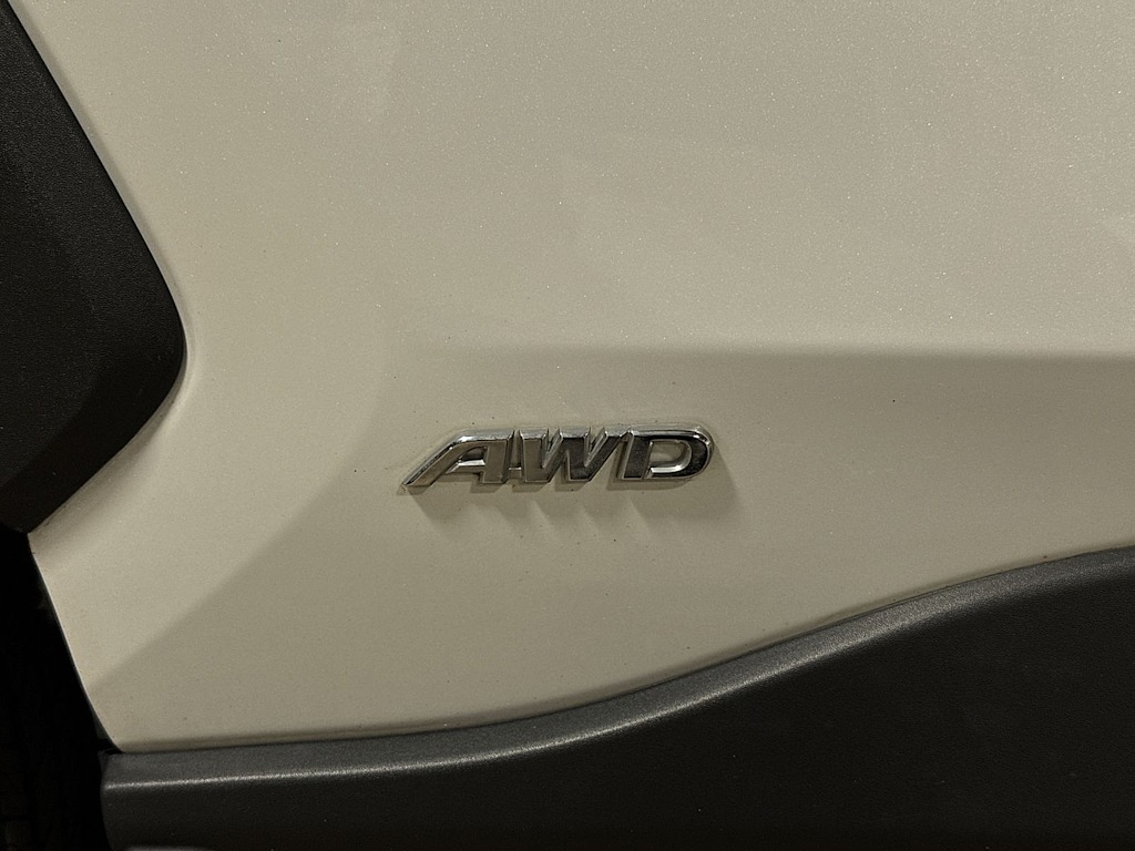 Thumbnail: 2023 Toyota RAV4 - 31