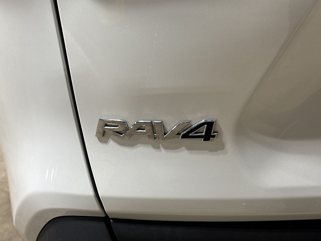 Thumbnail: 2023 Toyota RAV4 - 6