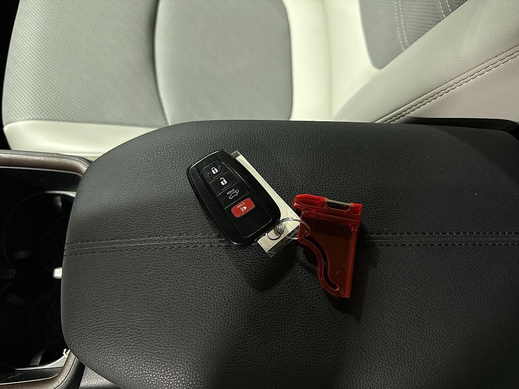 Thumbnail: 2023 Toyota RAV4 - 16