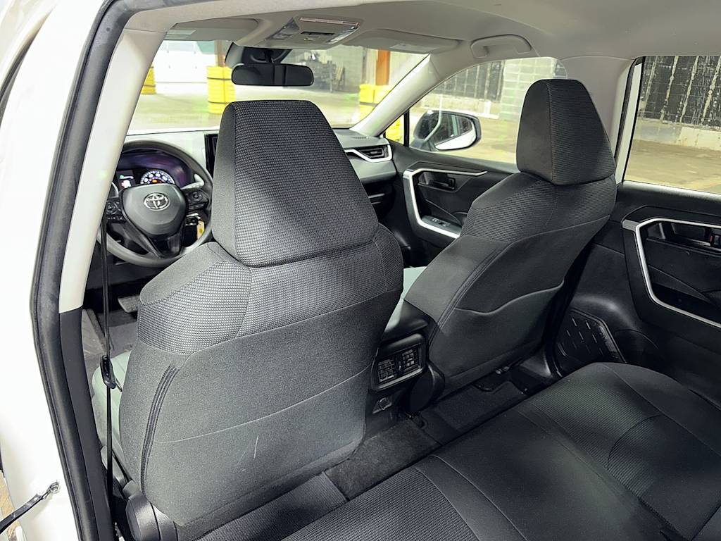 Thumbnail: 2022 Toyota RAV4 - 30