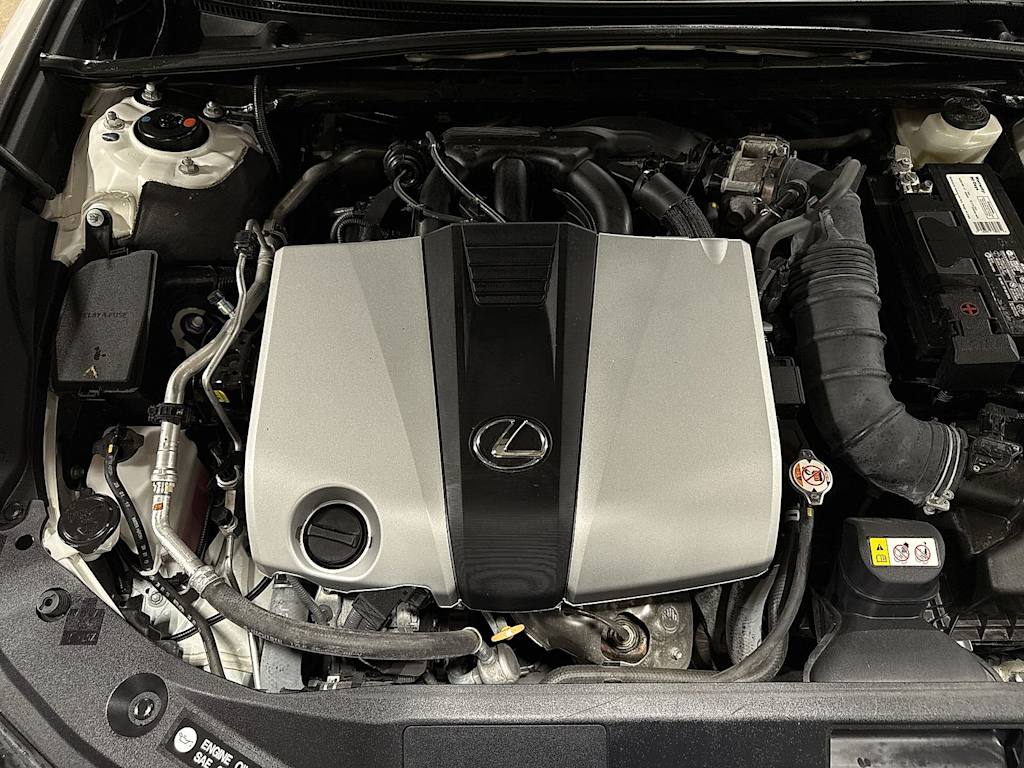 Thumbnail: 2019 Lexus ES - 8