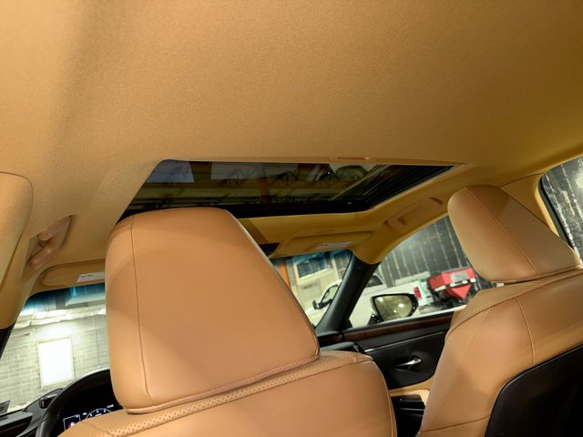 Thumbnail: 2023 Lexus ES - 26