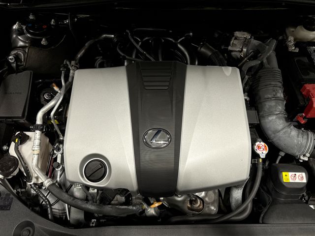 Thumbnail: 2023 Lexus ES - 7