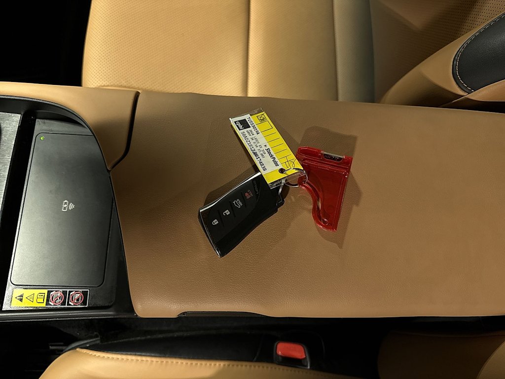 Thumbnail: 2024 Lexus ES - 16