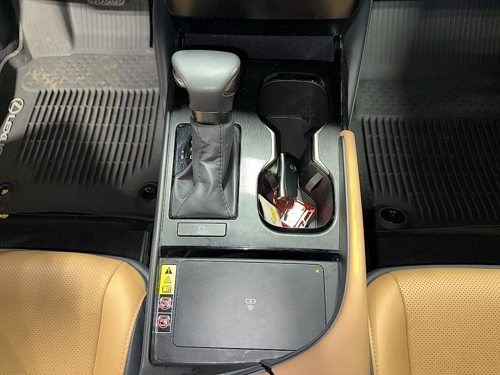 Thumbnail: 2024 Lexus ES - 13