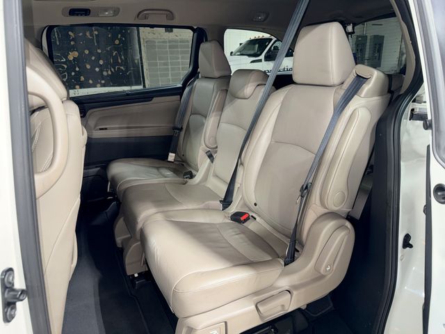 Thumbnail: 2018 Honda Odyssey - 11