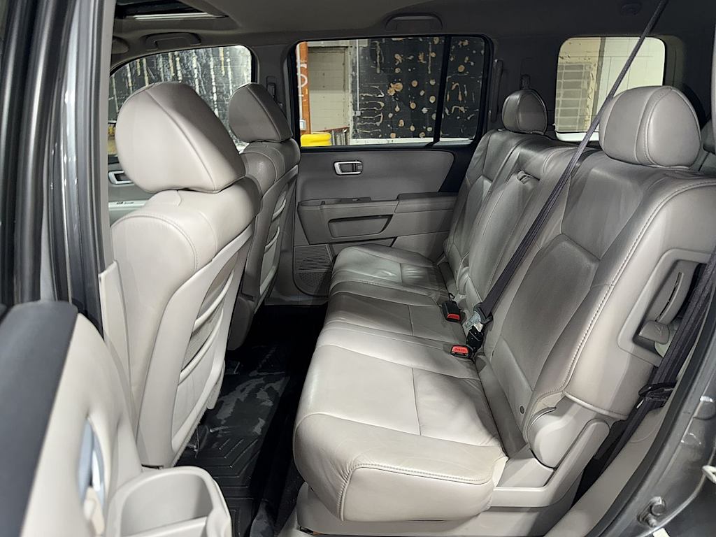 Thumbnail: 2010 Honda Pilot - 22