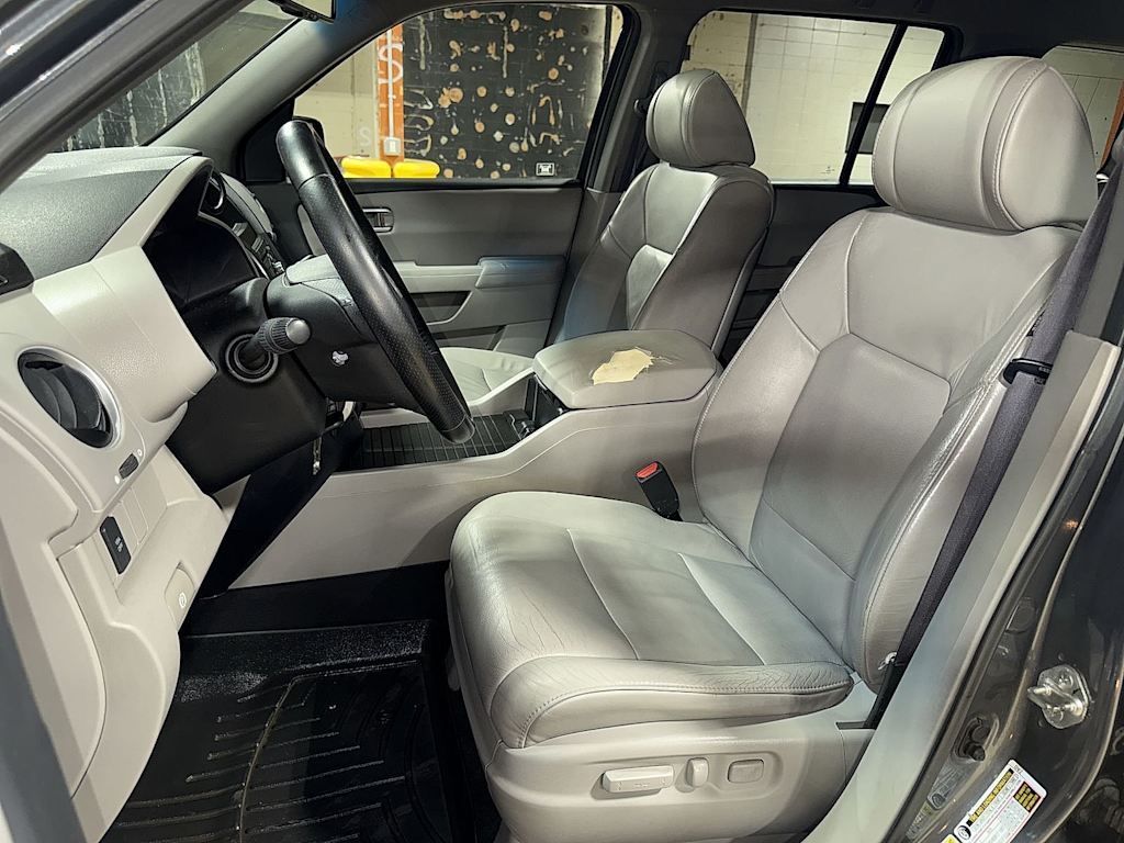 Thumbnail: 2010 Honda Pilot - 9