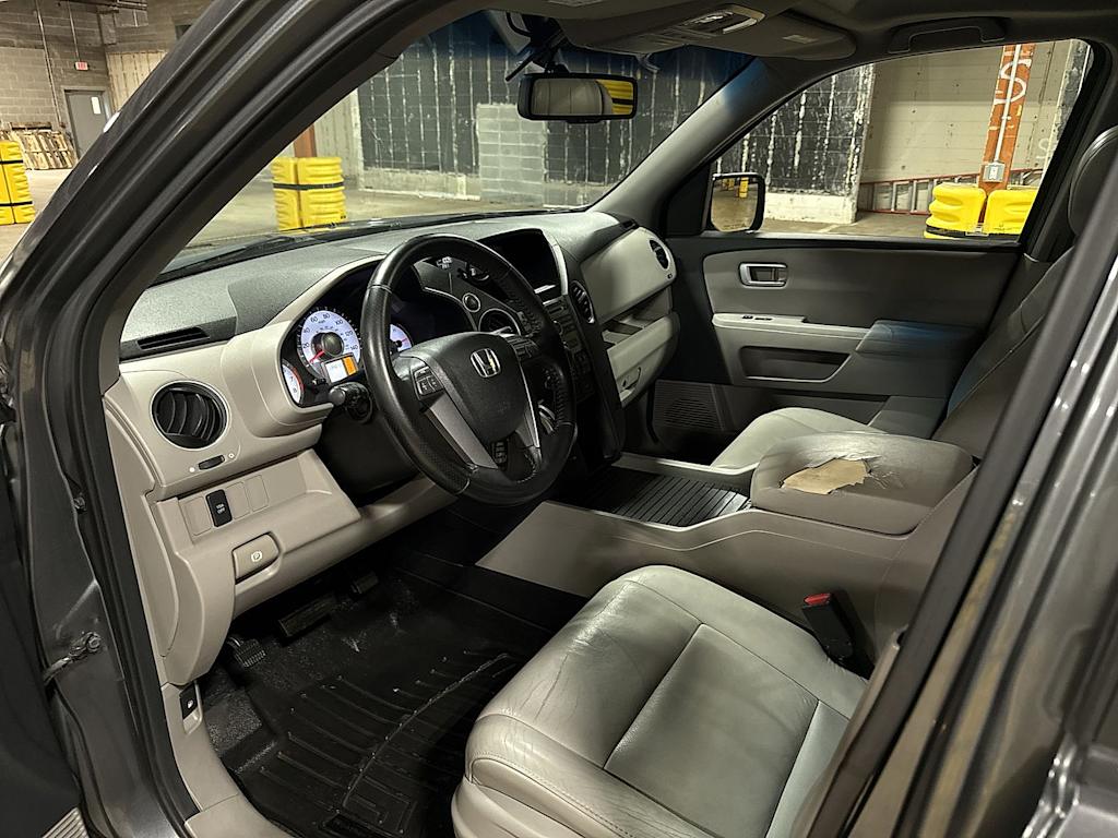 Thumbnail: 2010 Honda Pilot - 8