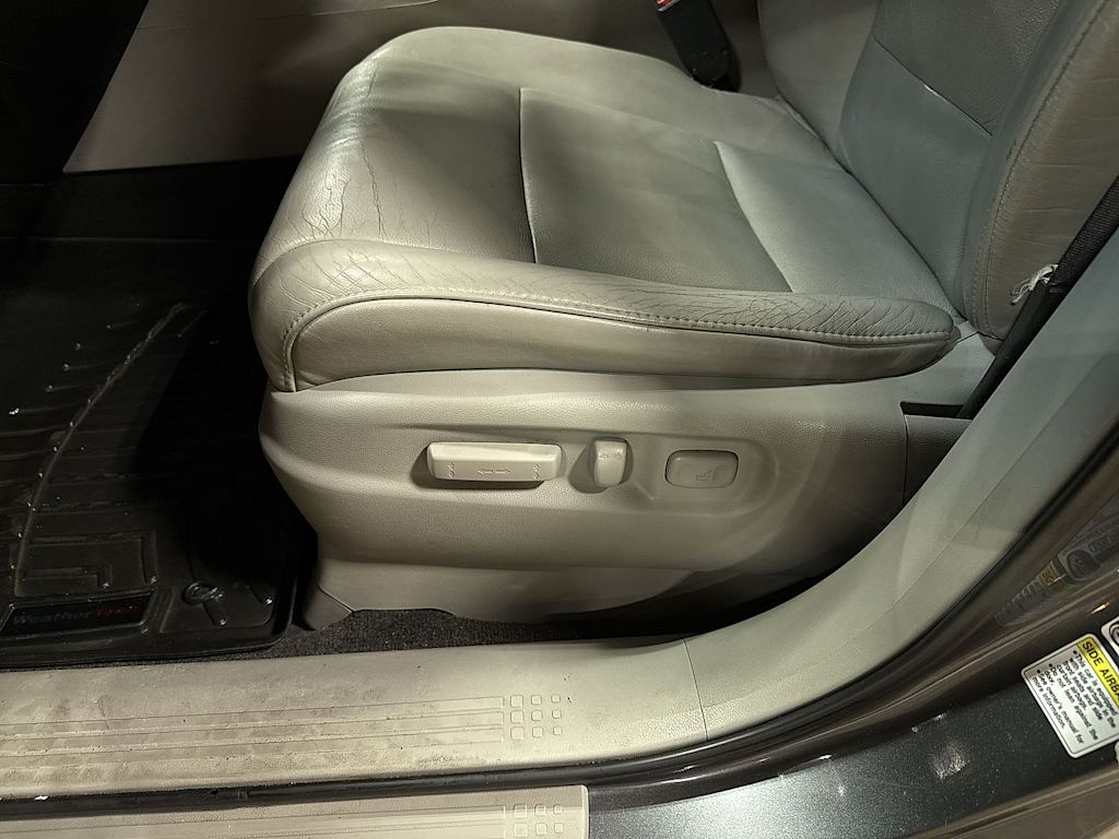 Thumbnail: 2010 Honda Pilot - 26