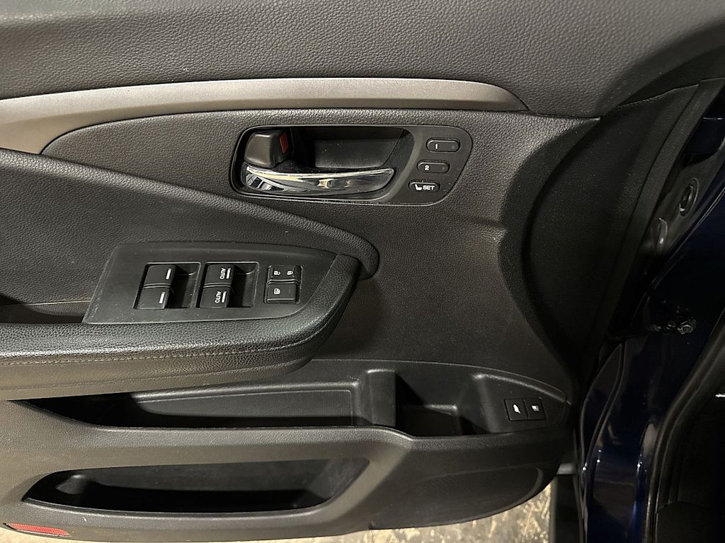 Thumbnail: 2020 Honda Passport - 25