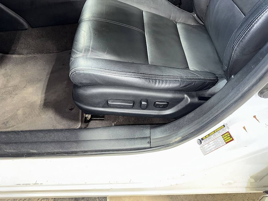 Thumbnail: 2012 Honda Crosstour - 27