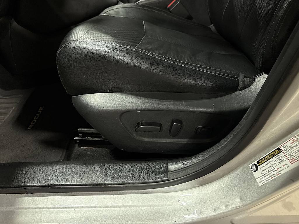 Thumbnail: 2018 Nissan Rogue - 28