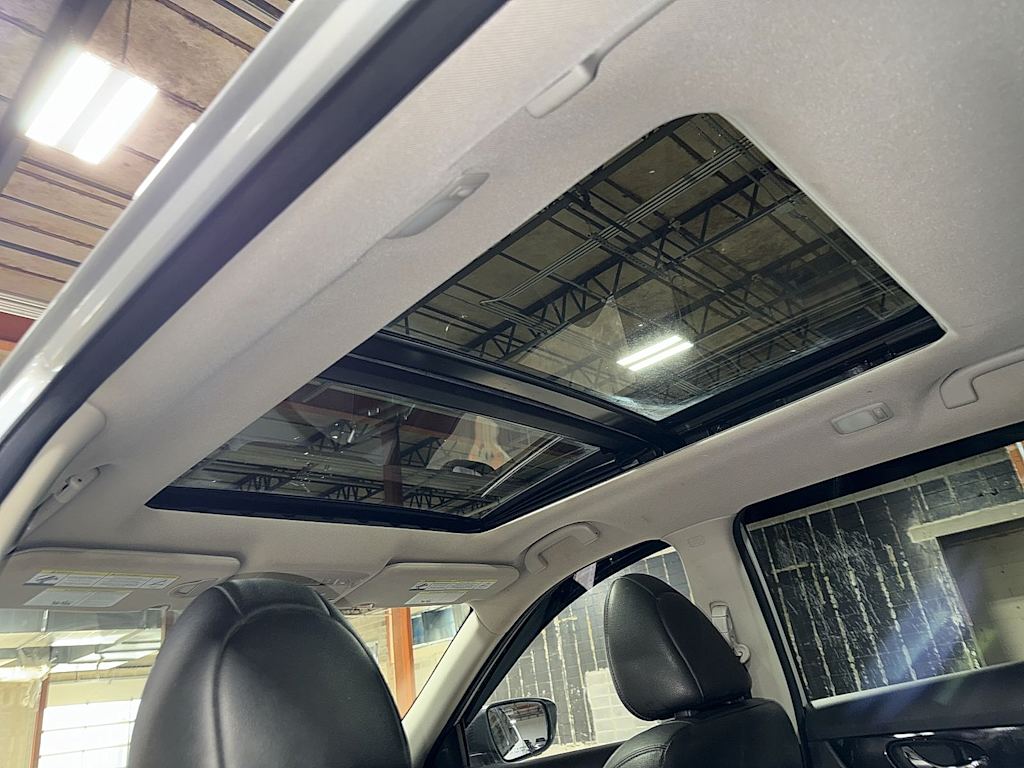 Thumbnail: 2018 Nissan Rogue - 29