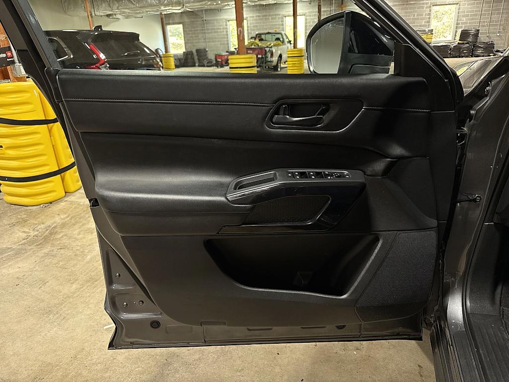 Thumbnail: 2023 Nissan Pathfinder - 30