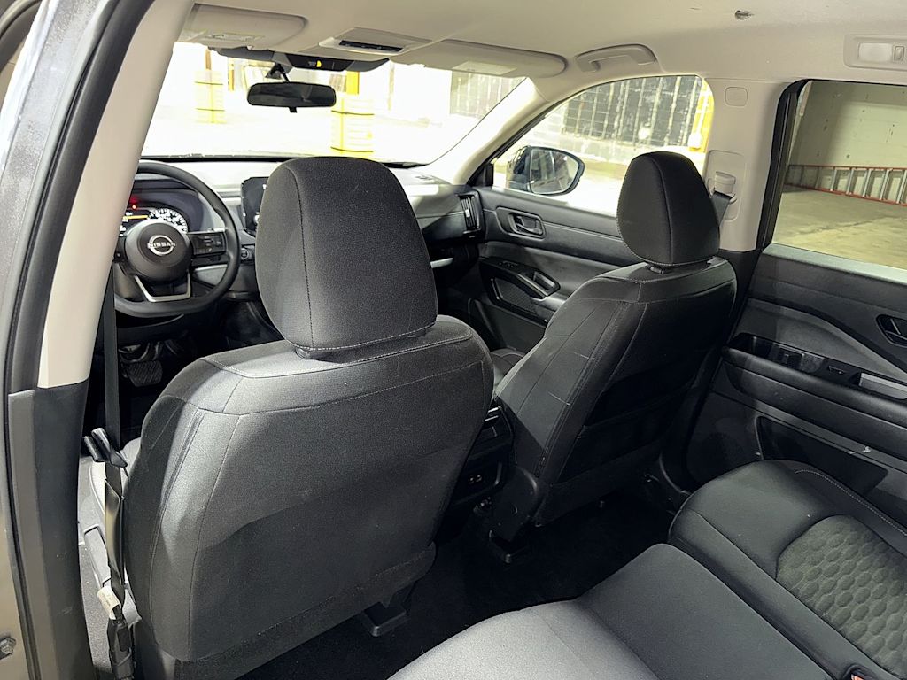 Thumbnail: 2023 Nissan Pathfinder - 29