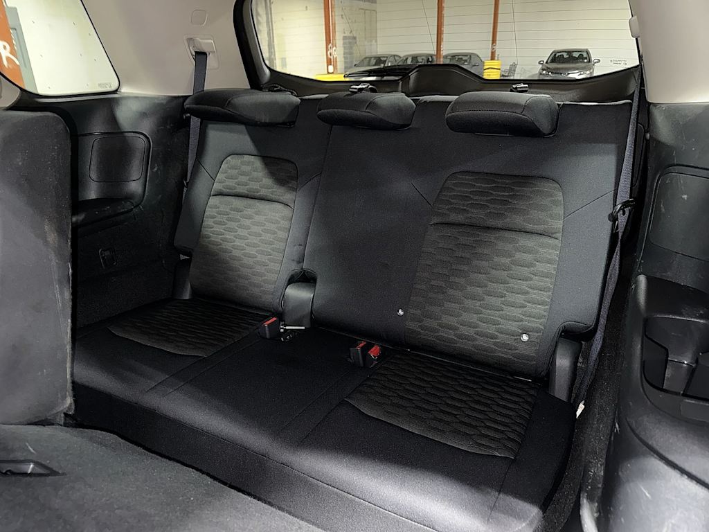 Thumbnail: 2023 Nissan Pathfinder - 24