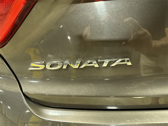 Thumbnail: 2017 Hyundai Sonata - 6