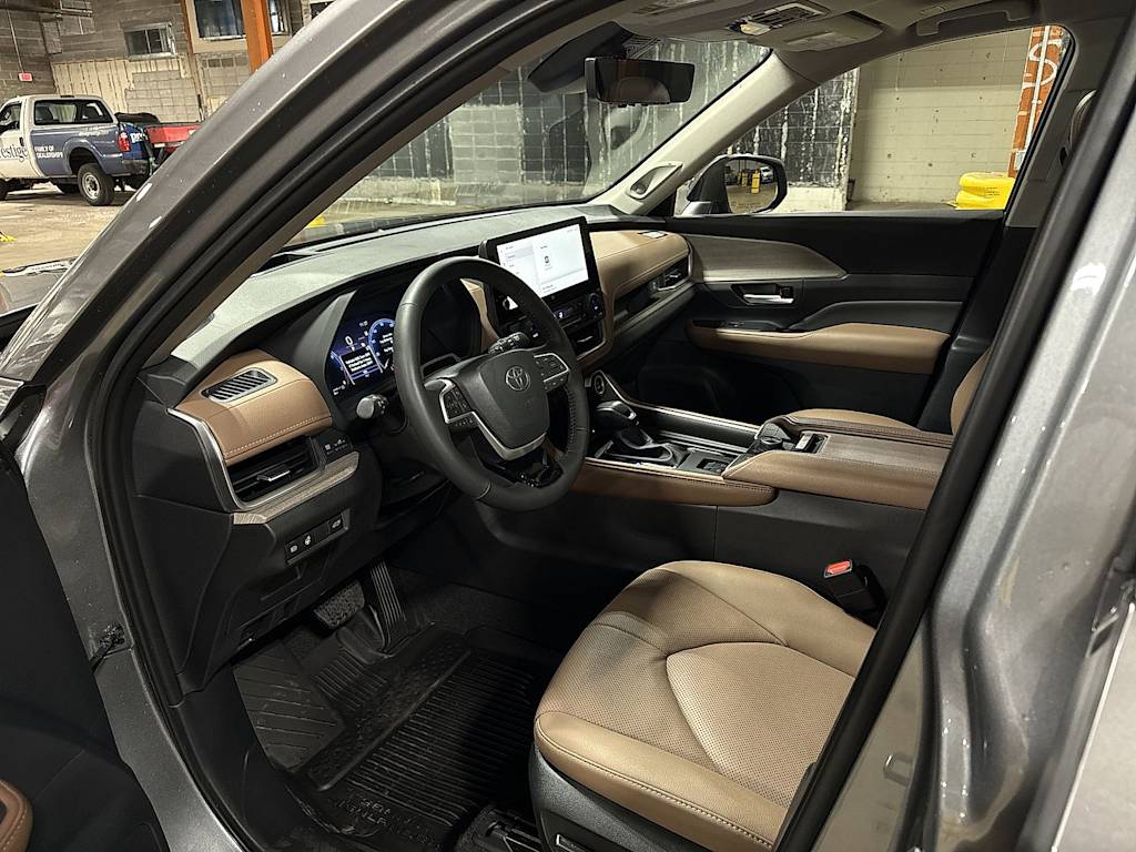 Thumbnail: 2026 Toyota Grand Highlander - 34