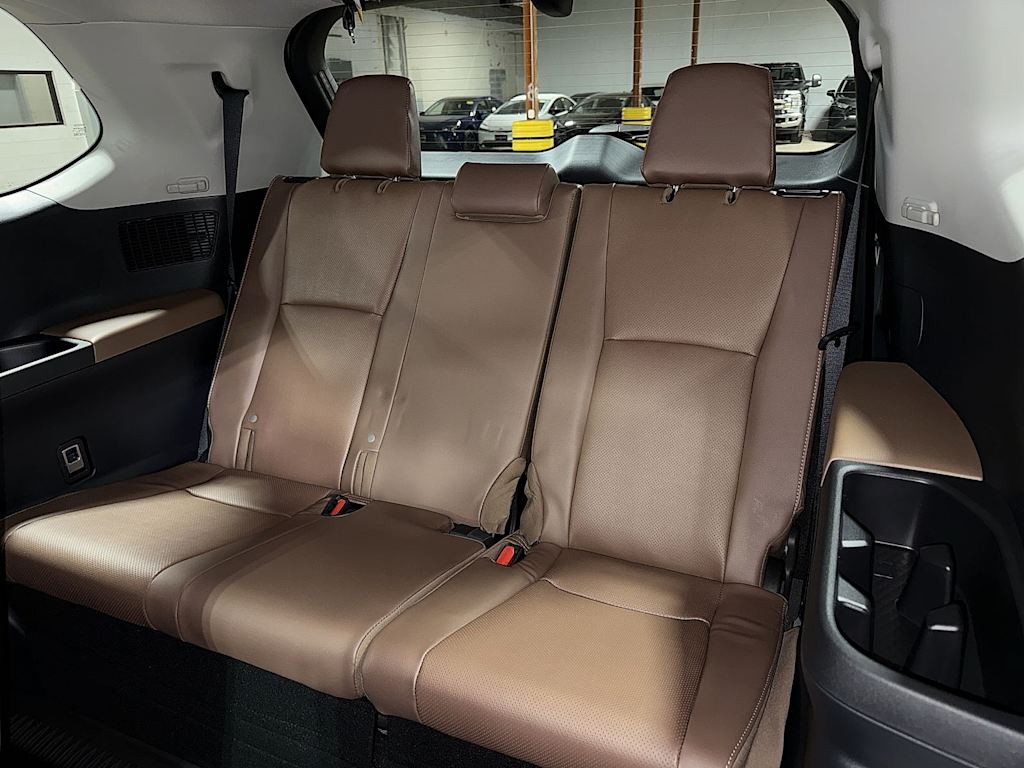 Thumbnail: 2026 Toyota Grand Highlander - 23