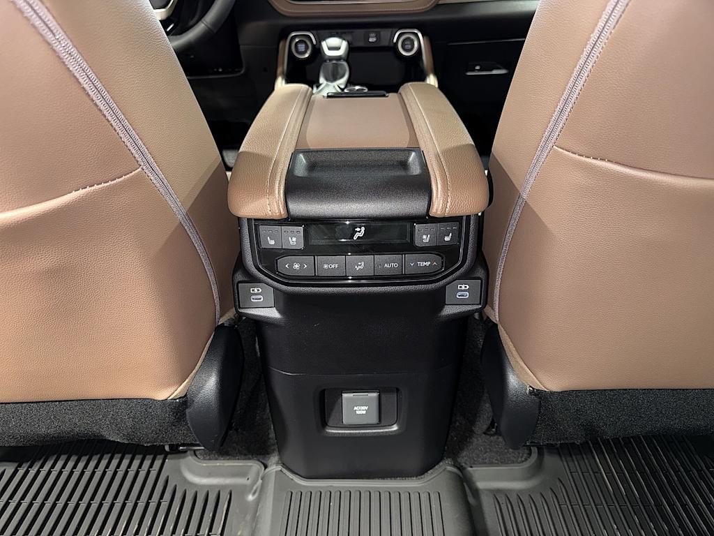 Thumbnail: 2026 Toyota Grand Highlander - 33