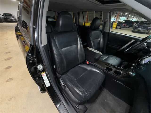 Thumbnail: 2013 Toyota Highlander - 12