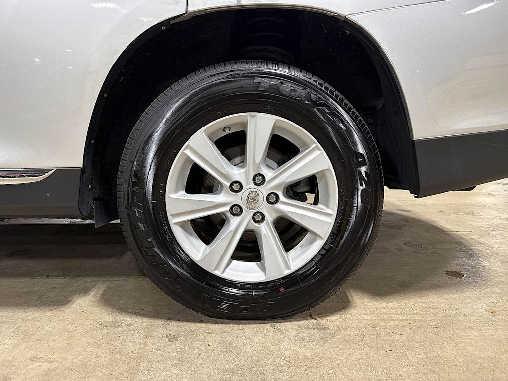 Thumbnail: 2013 Toyota Highlander - 7