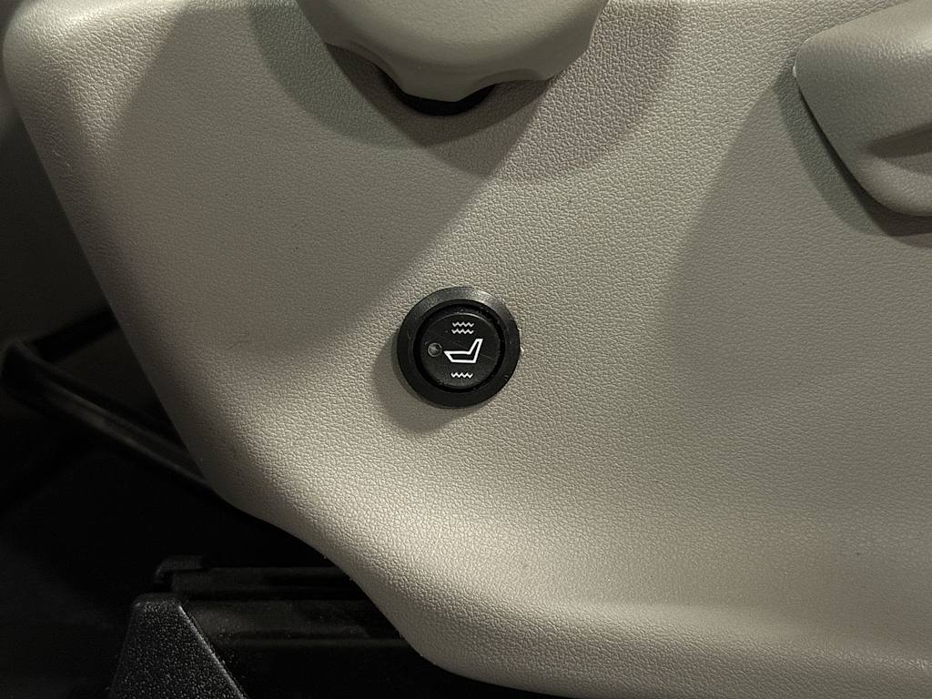 Thumbnail: 2013 Toyota Highlander - 28