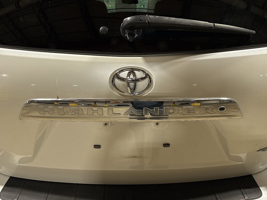 Thumbnail: 2013 Toyota Highlander - 6