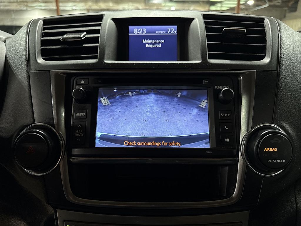 Thumbnail: 2013 Toyota Highlander - 28