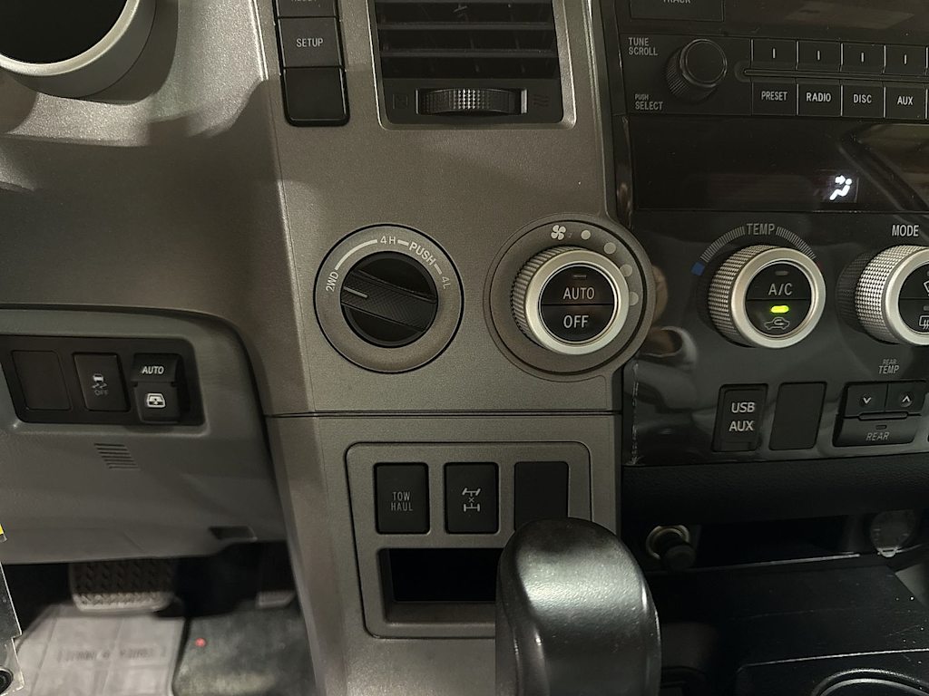 Thumbnail: 2012 Toyota Sequoia - 33