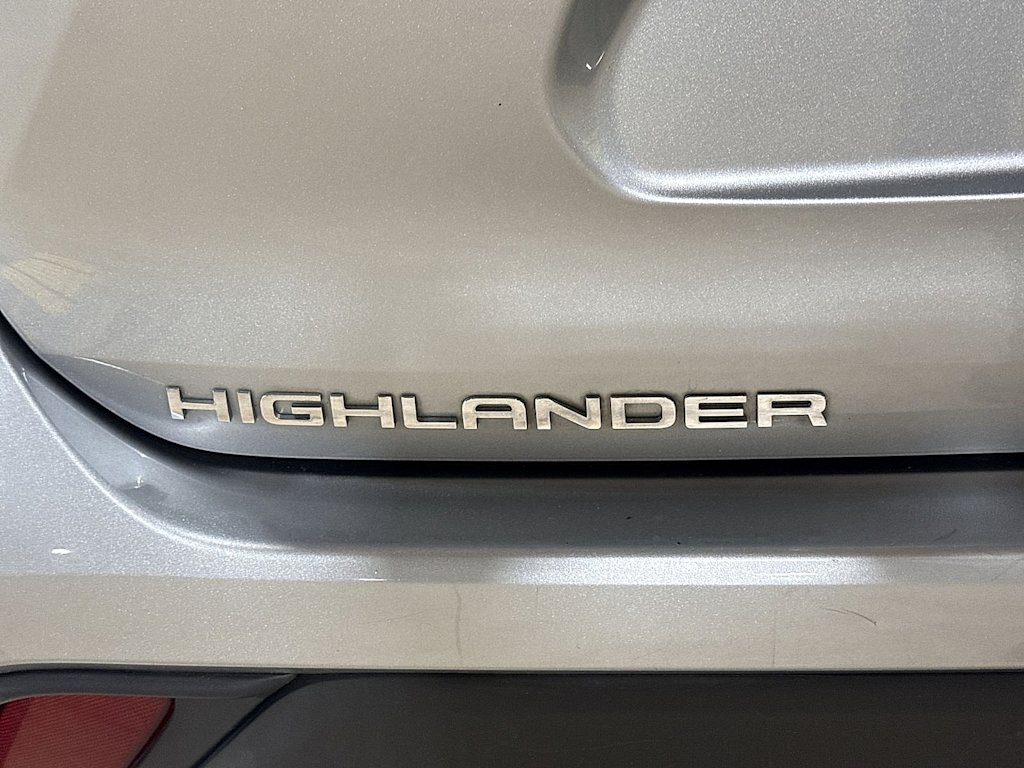 Thumbnail: 2021 Toyota Highlander - 6