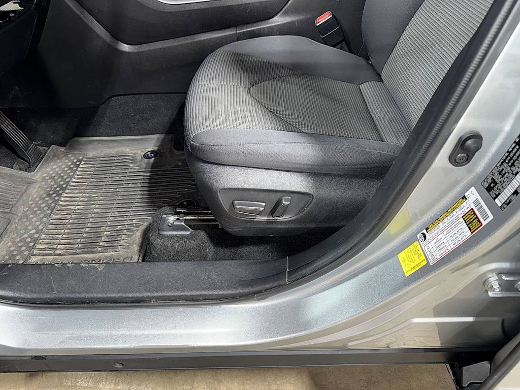 Thumbnail: 2021 Toyota Highlander - 27