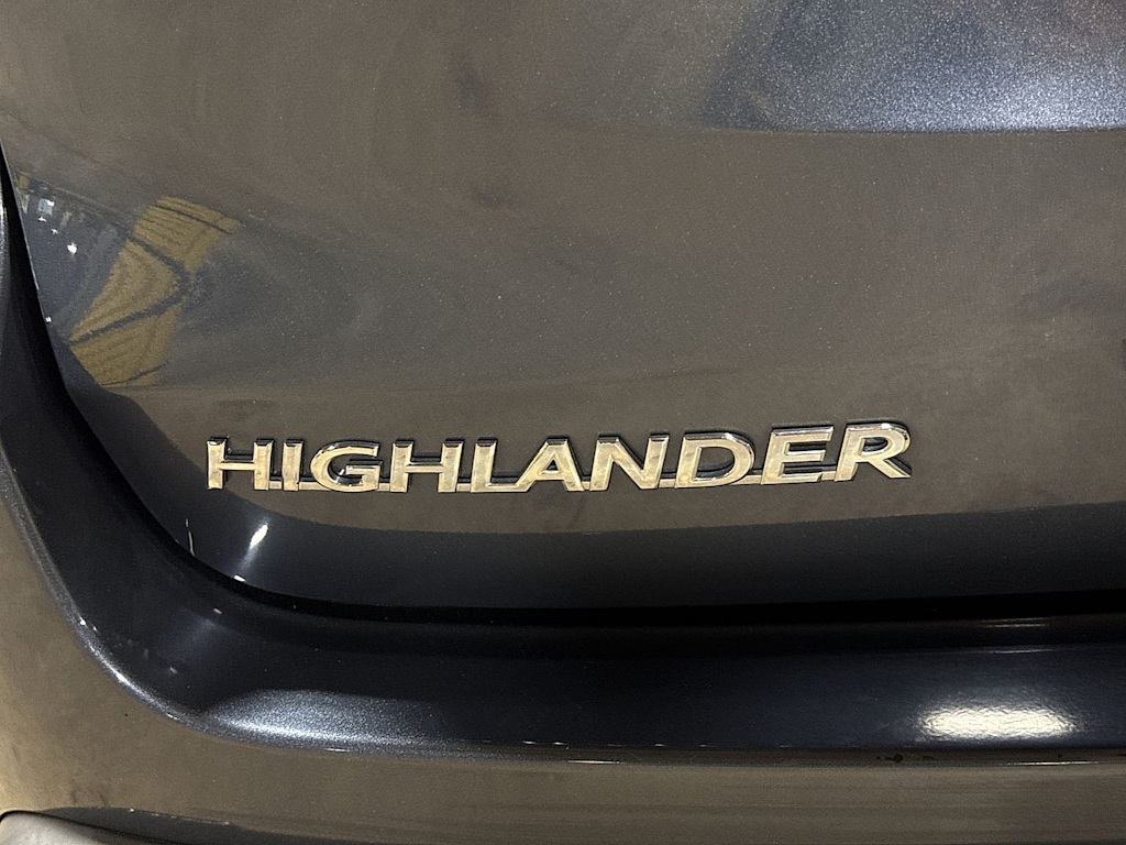 Thumbnail: 2017 Toyota Highlander - 6