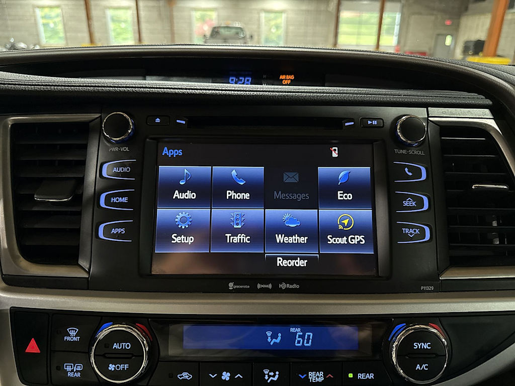 Thumbnail: 2017 Toyota Highlander - 34