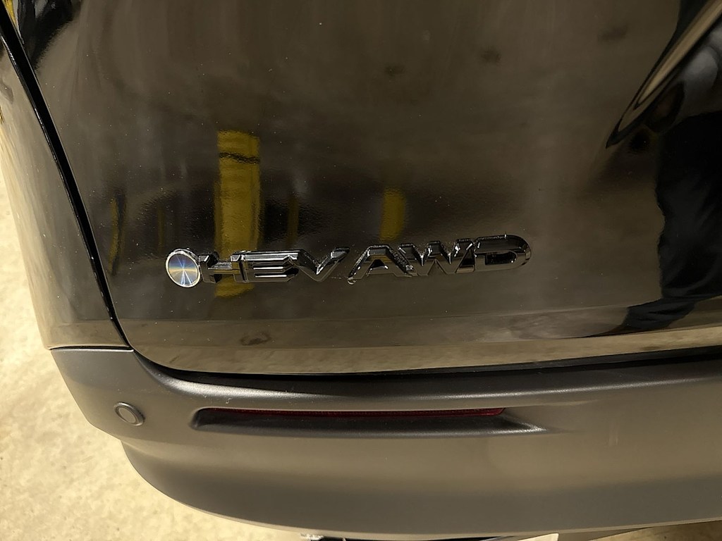 Thumbnail: 2025 Toyota Sienna - 32