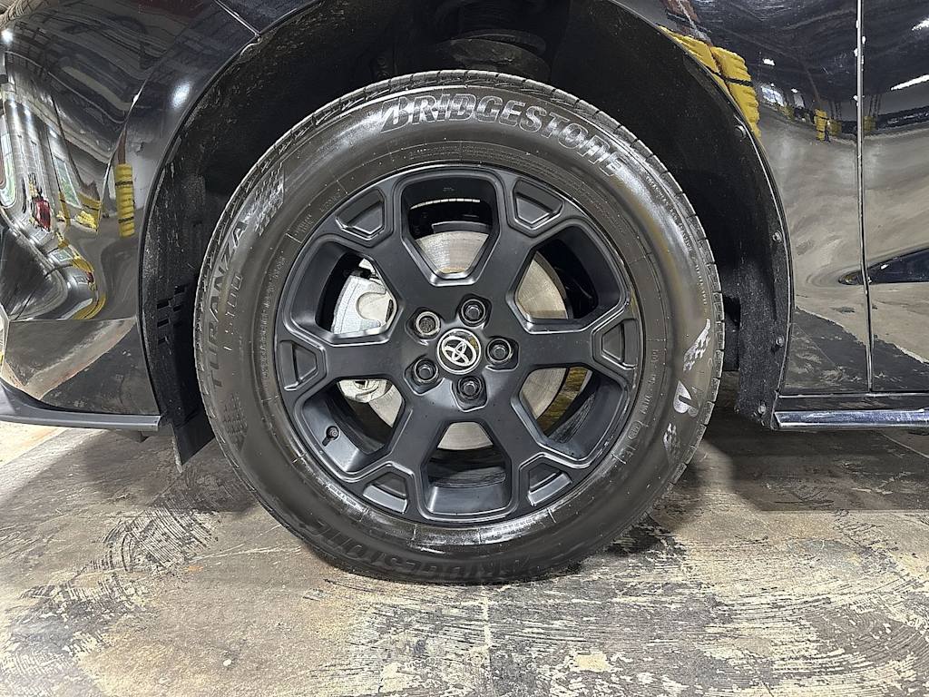 Thumbnail: 2025 Toyota Sienna - 7