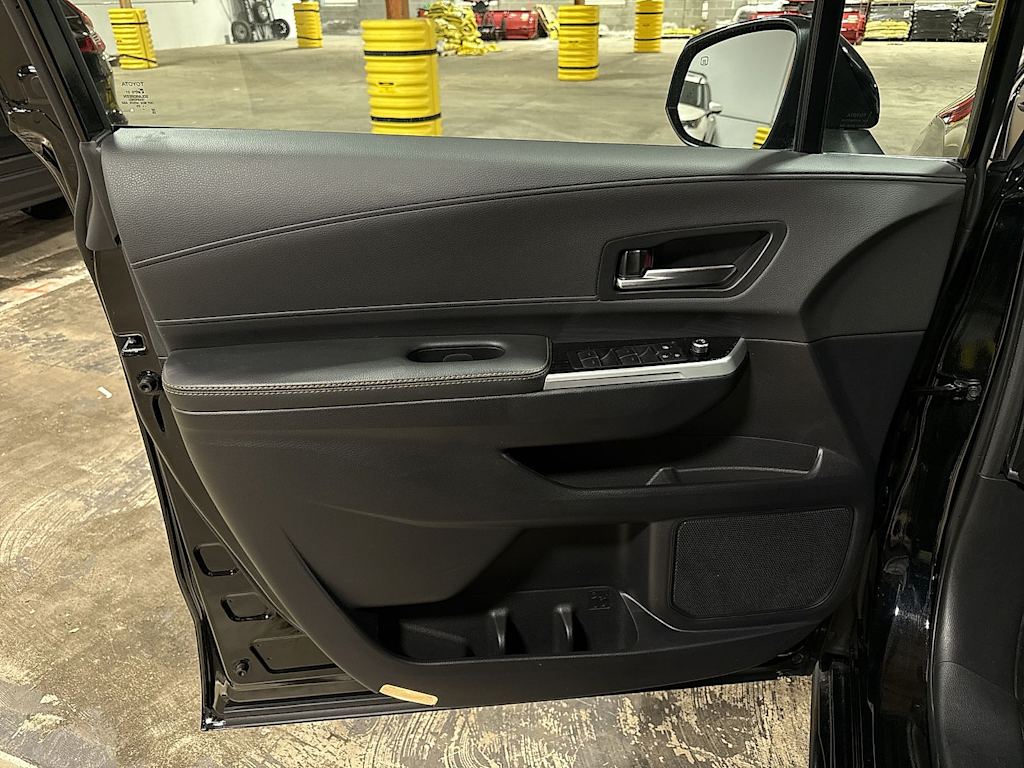 Thumbnail: 2025 Toyota Sienna - 34