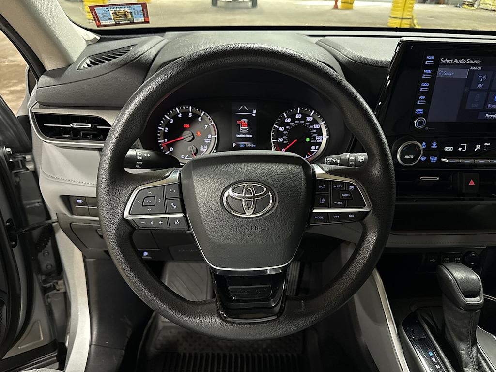 Thumbnail: 2021 Toyota Highlander - 2
