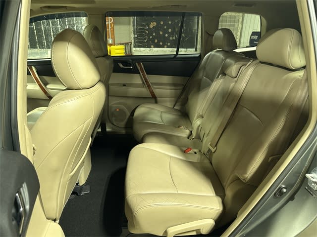 2012 Toyota Highlander Limited 9