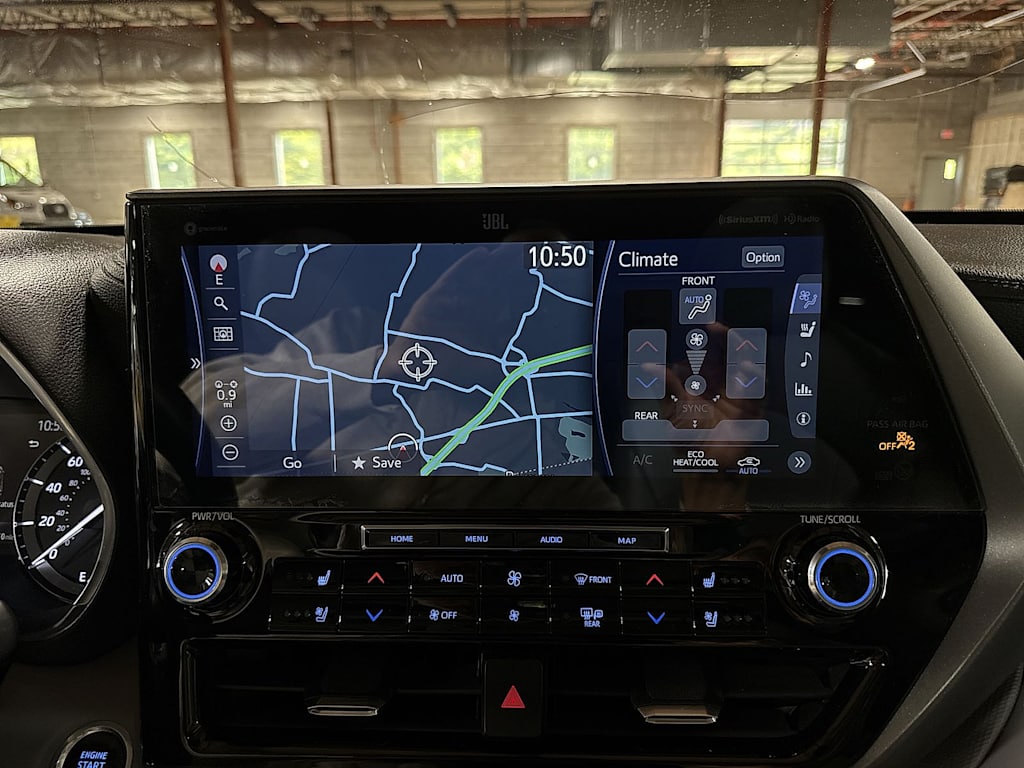 Thumbnail: 2021 Toyota Highlander - 24