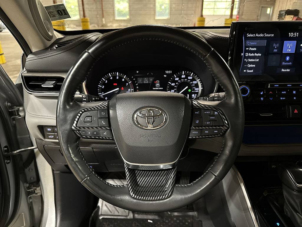 Thumbnail: 2021 Toyota Highlander - 2