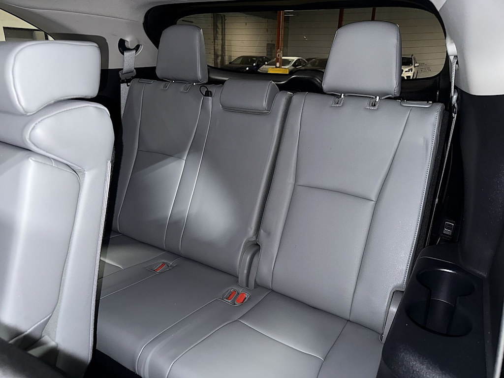 Thumbnail: 2021 Toyota Highlander - 23