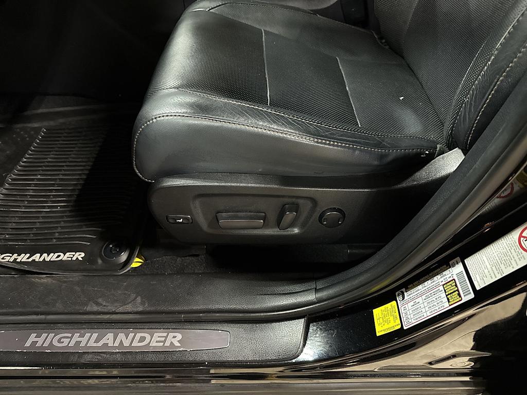 Thumbnail: 2019 Toyota Highlander - 29