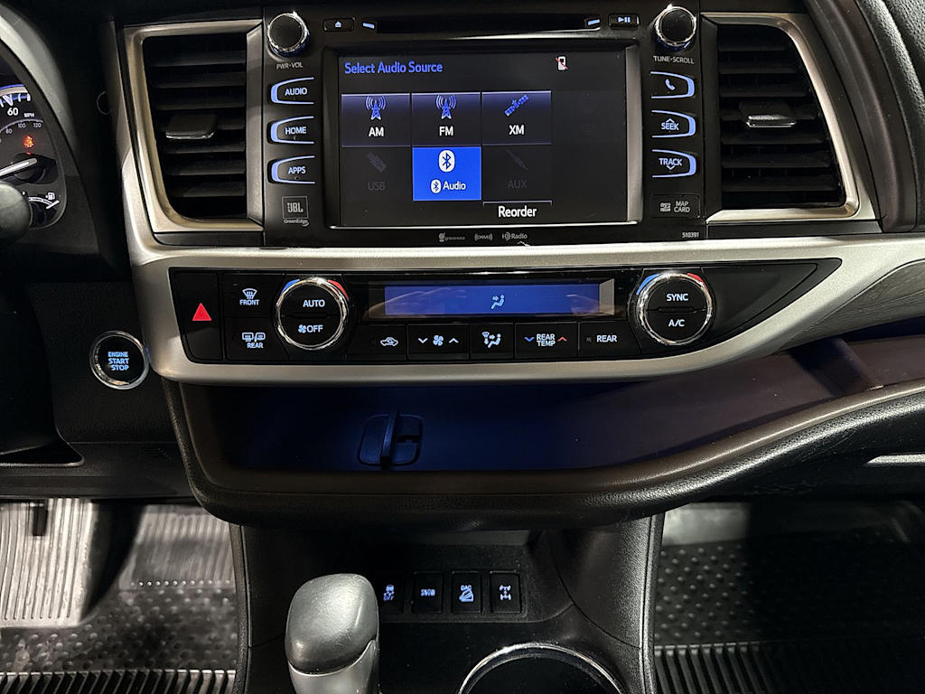 Thumbnail: 2019 Toyota Highlander - 27