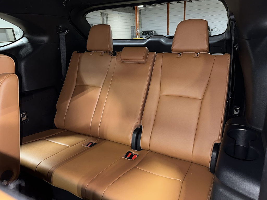 Thumbnail: 2021 Toyota Highlander - 23