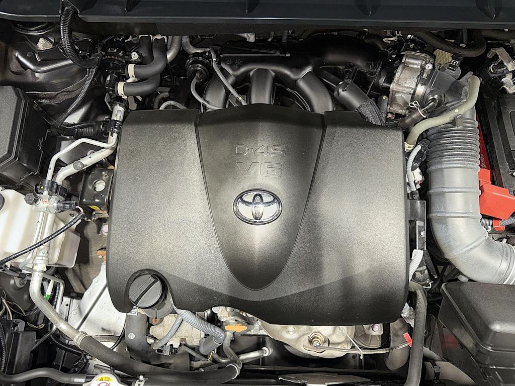 Thumbnail: 2021 Toyota Highlander - 7