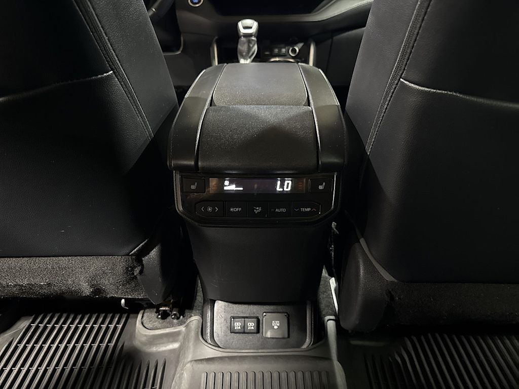 Thumbnail: 2021 Toyota Highlander - 13