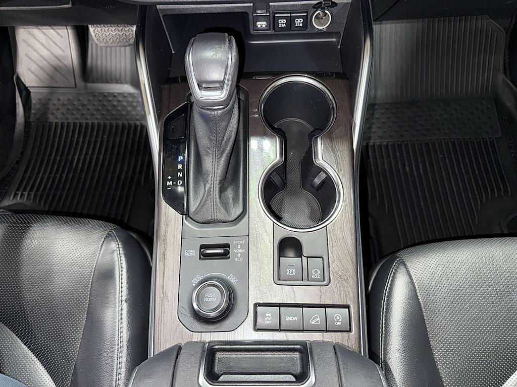 Thumbnail: 2021 Toyota Highlander - 36