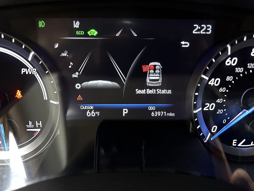 Thumbnail: 2021 Toyota Highlander - 14